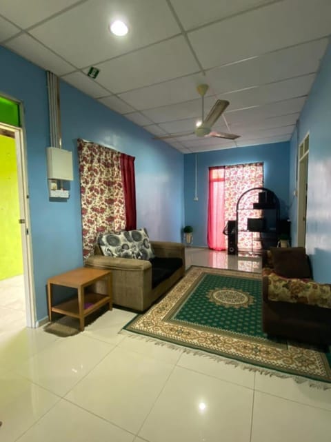 Tanjung Pagar Homestay 3 Bilik Tidur, 2 Bilik Air Vacation rental in Terengganu, Malaysia