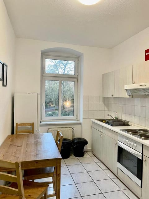 Kitchen or kitchenette, Dining area, minibar, pet friendly, stove