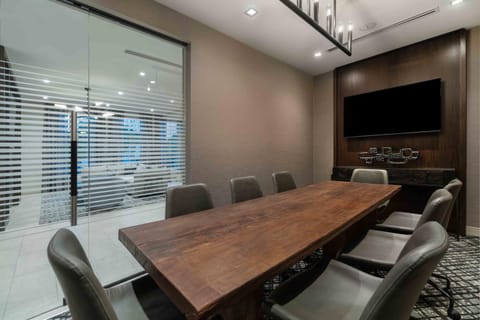 Meeting/conference room