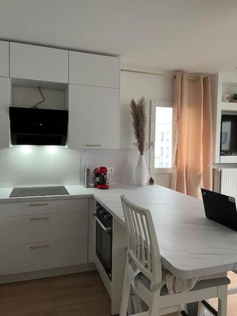 Studio Moderne & Cosy - Vue sur Lac Apartamento in Torcy