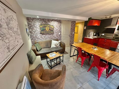 Kitchen or kitchenette, Living room, Dining area