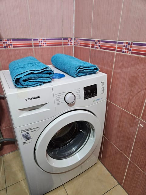 towels, washing machine