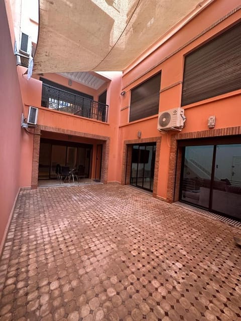 Grand duplex idéal pour famille Condo in Marrakesh