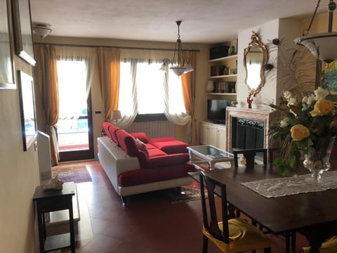 La Bouganville - Holiday house with garden Forte Dei Marmi, Toscana Apartment in Forte dei Marmi
