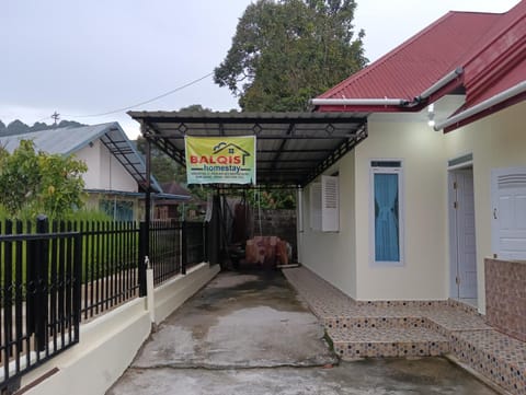 Balqis Homestay Syariah III Nagari Salo Kec Baso Kab Agam Country House in West Sumatra, Indonesia