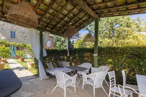 Patio, Garden, Seating area