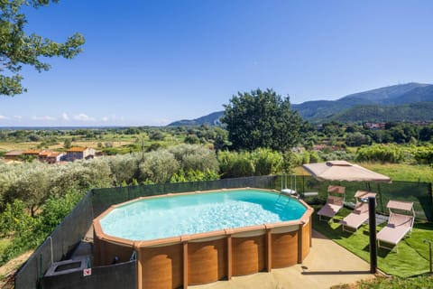 Garden, View (from property/room), Swimming pool