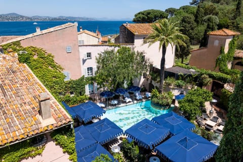 Bird's eye view, Swimming pool