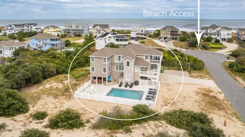 OS1C, Here At Last- Oceanside, Private Pool, Hot Tub, ELEV, Close to Beach Access Casa in Corolla