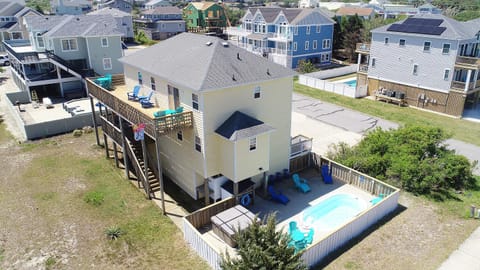 OS1F, La Maison de la Mer- Oceanside, Private Pool, Close to the beach! House in Corolla