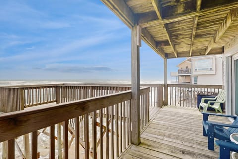 Lucky Shores Haus in North Topsail Beach