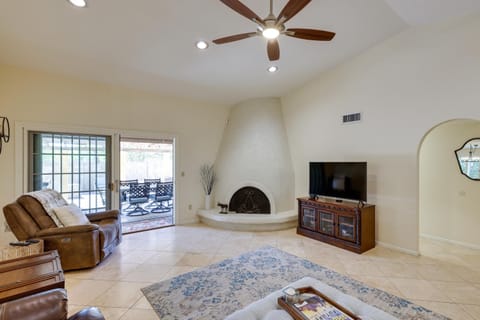 Scottsdale Home with Patio - Near Arizona Boardwalk! Casa in McCormick Ranch