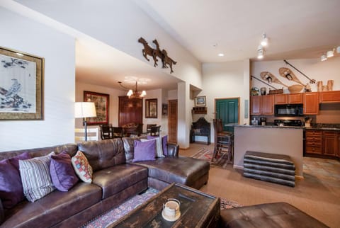 Select Unit 1520- 3 Bedroom- Zephyr Mountain Lodge condo Apartment in Winter Park