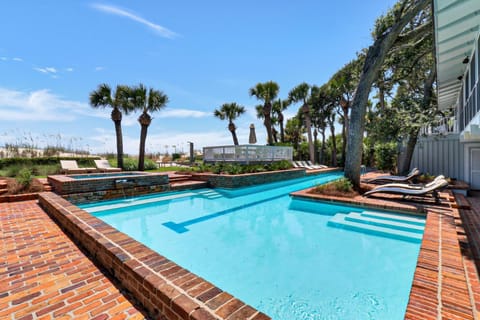 25 South Beach Lagoon Villa in Hilton Head Island