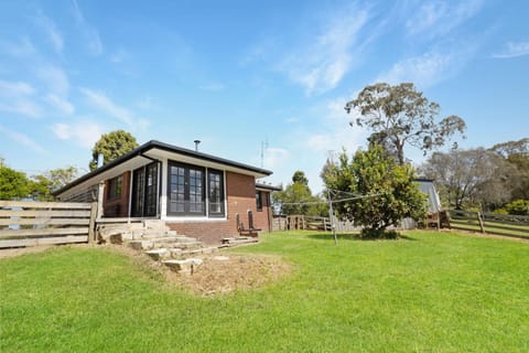 Lake View Bliss House in Bairnsdale