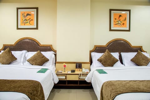 Hotel Tip Top Plaza Hotel in Thane