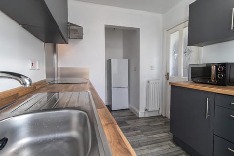 Kitchen or kitchenette, dishwasher, minibar, pet friendly, stove