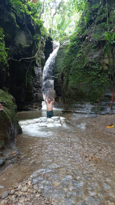 Centro Arte Terapéutico San Isidro Glamping Nature lodge in Manabí Province