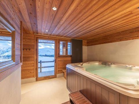 Chalet de luxe, spa, ski aux pieds, Alpe d'Huez - FR-1-645-48 Chalet in Huez