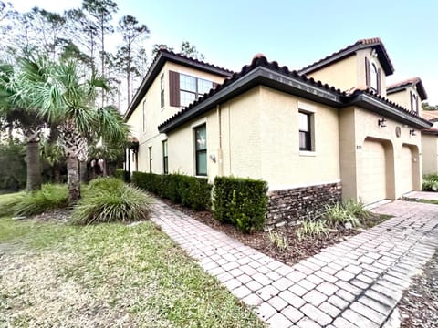 8225RB-The Fountains at ChampionsGate House in Four Corners