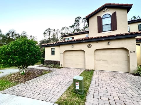 8225RB-The Fountains at ChampionsGate House in Four Corners