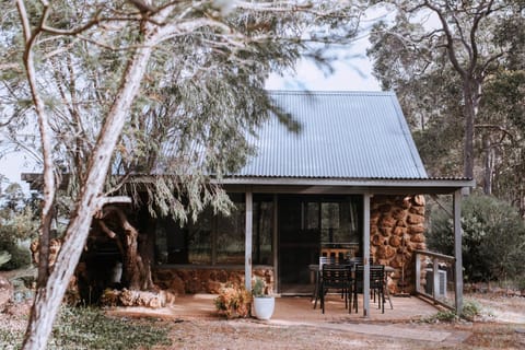 Facade/entrance, Garden, Dining area