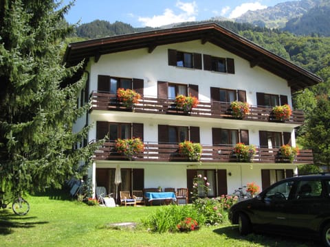 Property building, Garden view