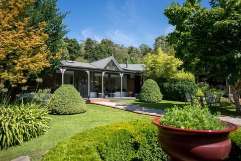 Property building, Garden, Garden view