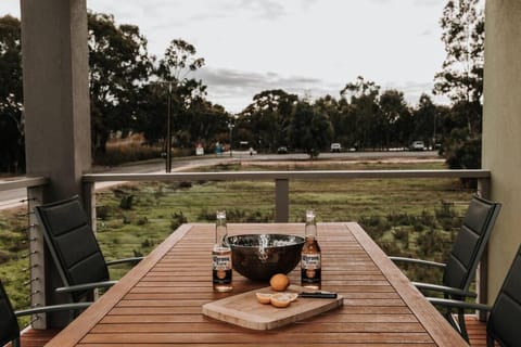 Long Island Retreat (close to river, with Wi-Fi) House in Murray Bridge