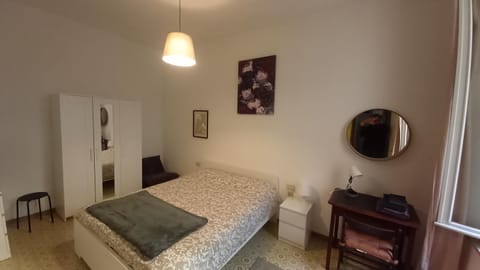 Console Camprini Rooms & Apartments - Parco Tassinari Condo in Faenza