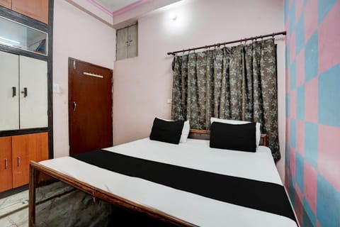 OYO Hotel Banaras Darbar Hotel in Varanasi