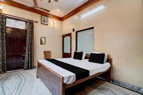 OYO Hotel Banaras Darbar Hotel in Varanasi