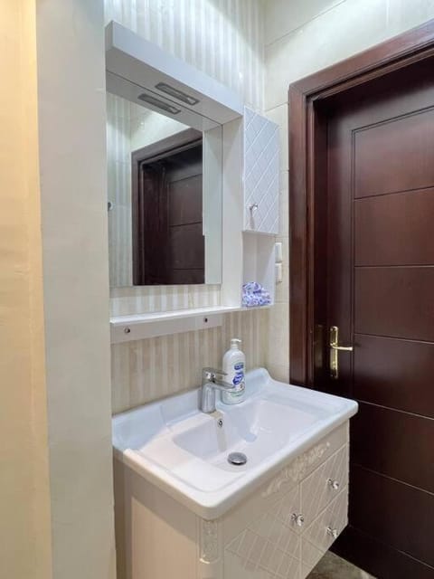 الساقية - شقة خاصة - قريبة عن الحرم Condo in Medina