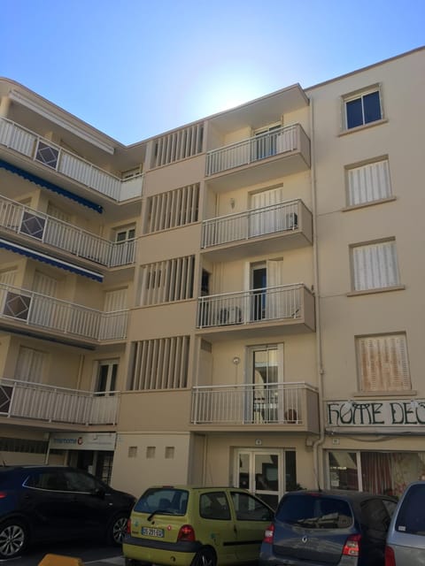 Appartement F3 Vue mer Sainte-Maxime Condo in Sainte-Maxime