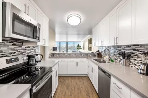 Harbor Front Haven With Stunning Marina View Condominio in Marina del Rey