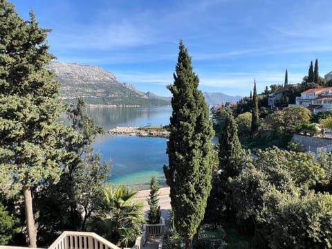 Day, Natural landscape, Mountain view, Sea view