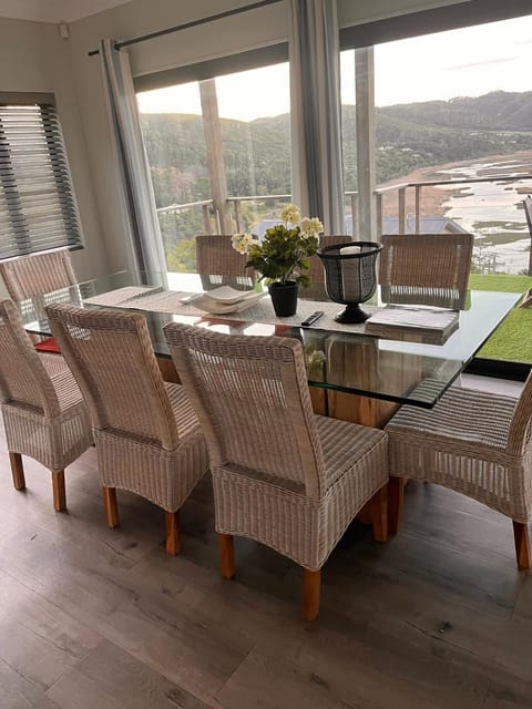 Aquila Chalet Phantom Views House in Knysna