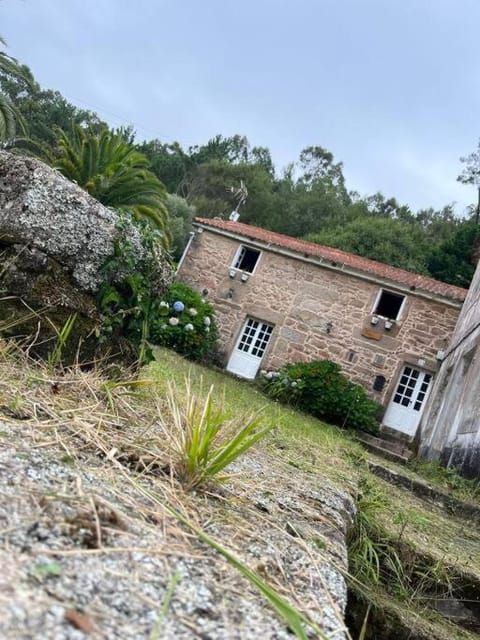 Casa Cheiña House in Terra de Soneira