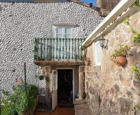 Casa Cheiña House in Terra de Soneira