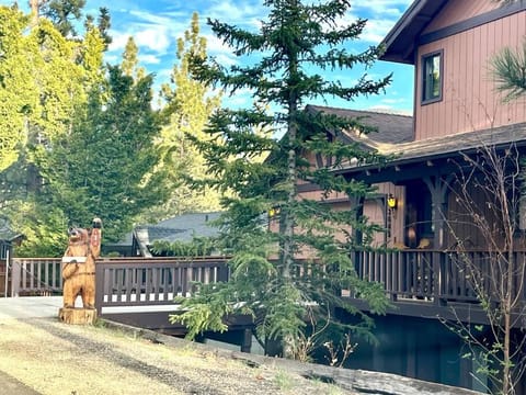 Luxury Joyful Bear Cabin with view, Big Bear Lake House in Big Bear