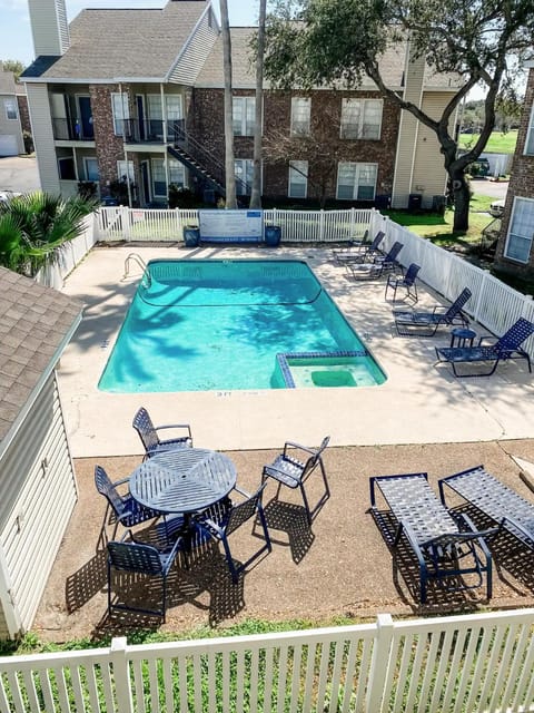 Property building, Pool view, Swimming pool