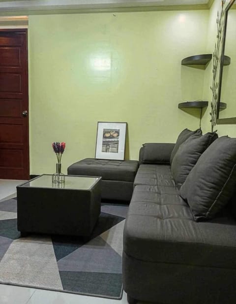 Casa De Familia Staycation Inn in Paranaque