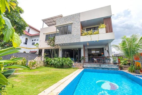 Maison Villa khu vườn nhiệt đới Villa in Ho Chi Minh City