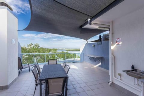 Maroochydore Riverfront Apartment in Maroochydore