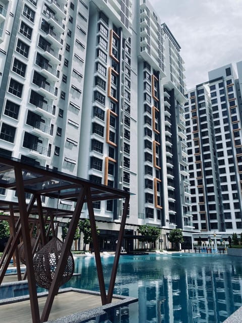 K Avenue with Peak Escapes Appartement in Kota Kinabalu