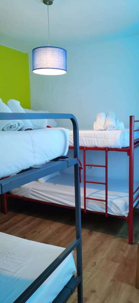 Bed, bunk bed