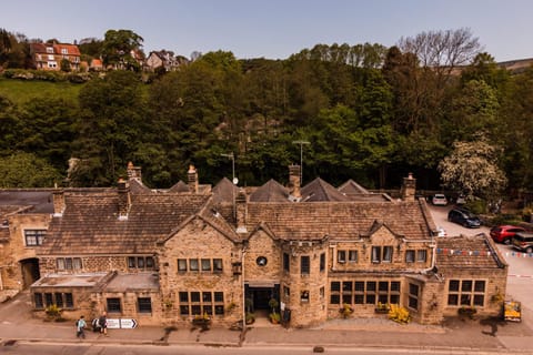 Property building, Bird's eye view, Street view