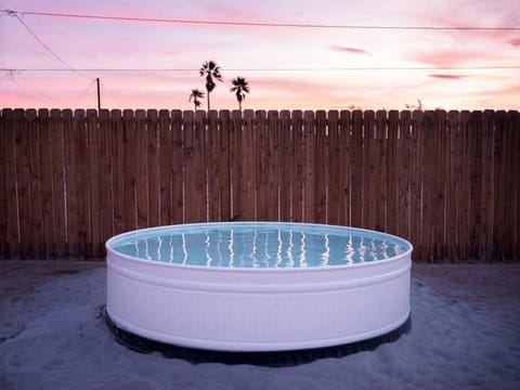 Casa de la Muxer - 940s Adobe - Hot Tub - Cowboy Pool Casa in Twentynine Palms