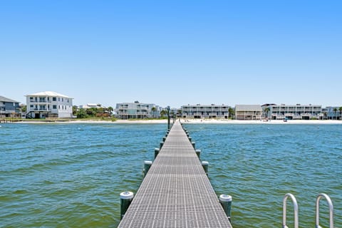 Boardwalk A20 Apartment in Pensacola Beach