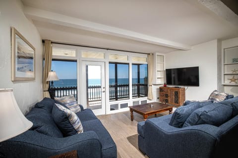 Living room, Sea view